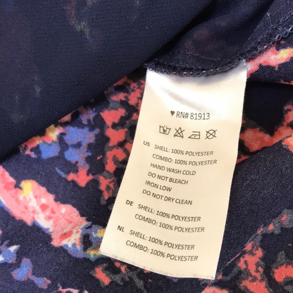 Cooper and Ella medium navy multi faux wrap blouse - Picture 9 of 9